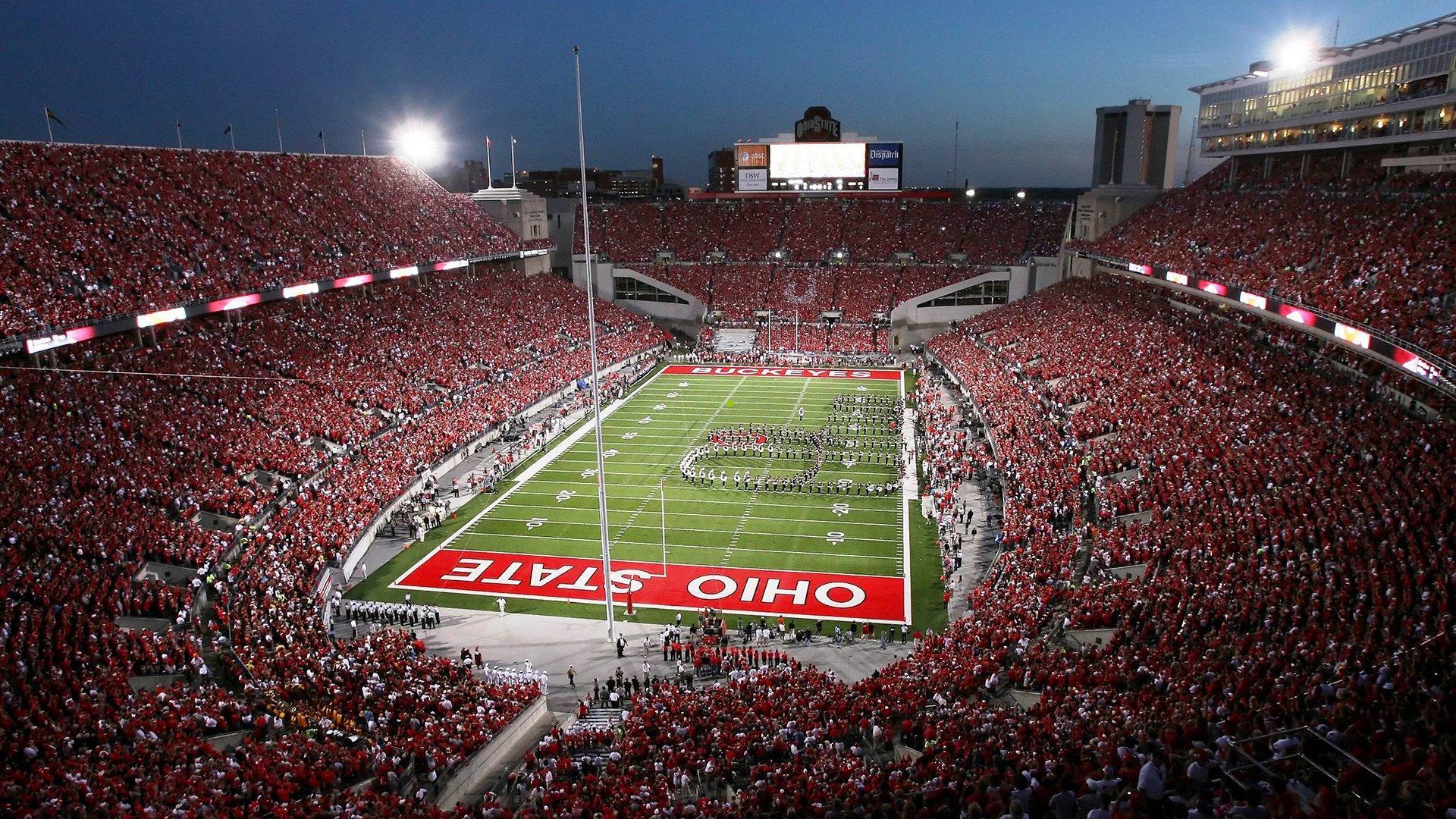 李圣龙跨界献声发布单曲谢谢 陪伴,用音乐致敬足球与球迷情缘